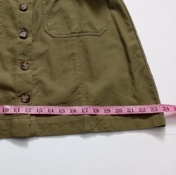 LOFT OUTLET WOMEN'S ARMY GREEN BUTTON FROM MINI SKIRT.SIZE 14. - Picture 7 of 12